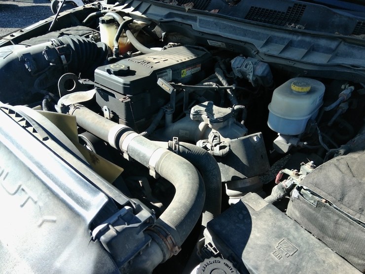2014-dodge-2500-image-16