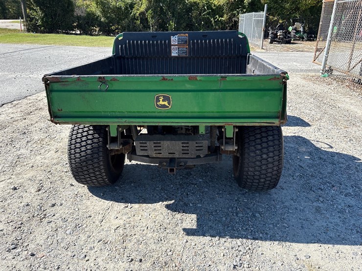 john-deere-gator-image-8