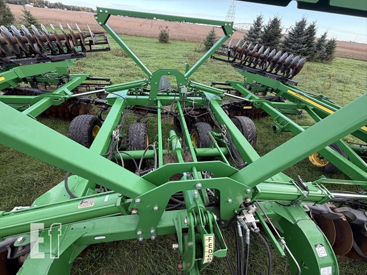john-deere-2623vt-image-15