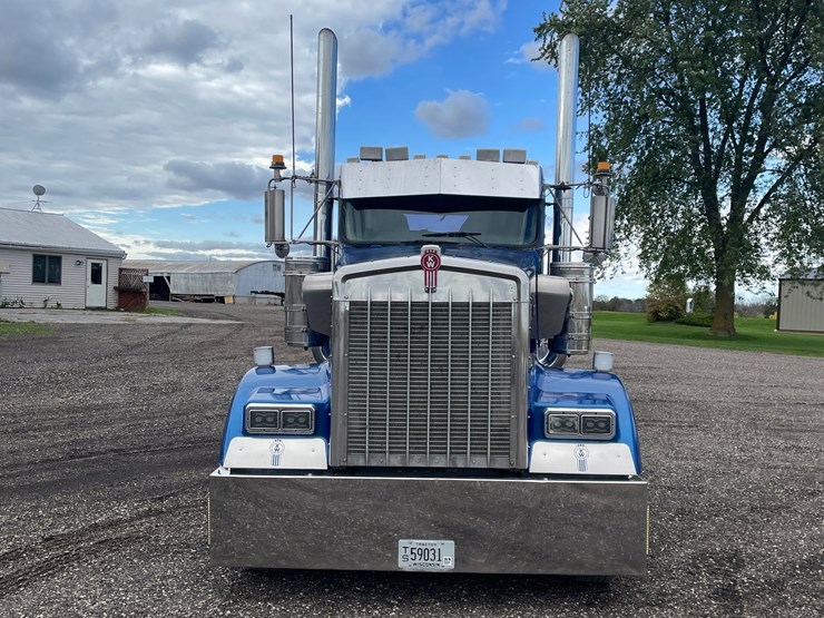 2007-kenworth-w900-image-2