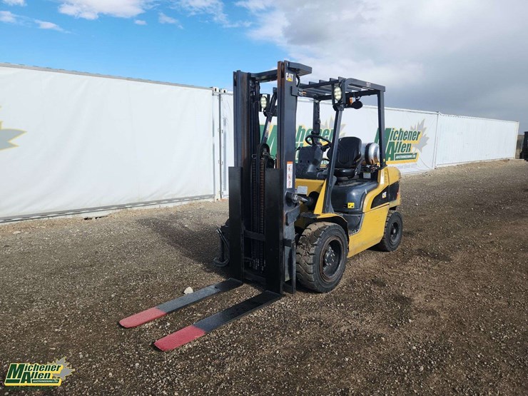 2020-caterpillar-gp30n-image-1