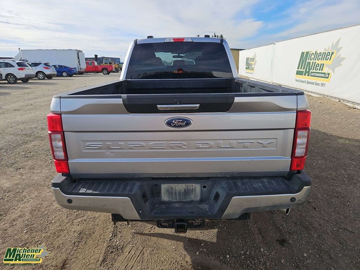 2022-ford-f250-image-10