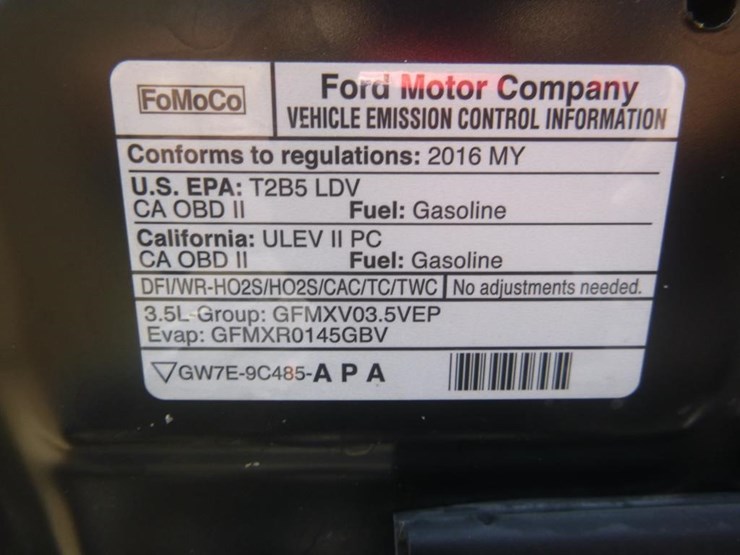 2016-ford-explorer-image-12