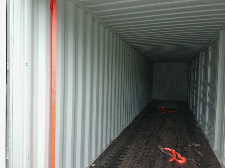 8'x40'x9.5'-high-cube-shipping-container-image-7