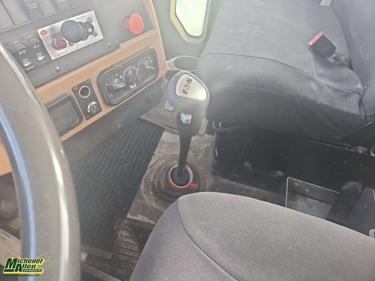 2016-western-star-4900-image-23