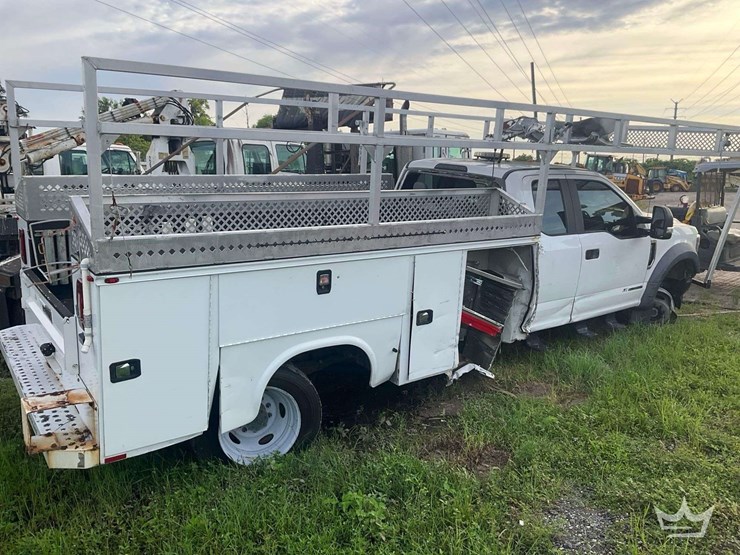 2019-ford-f550-image-3