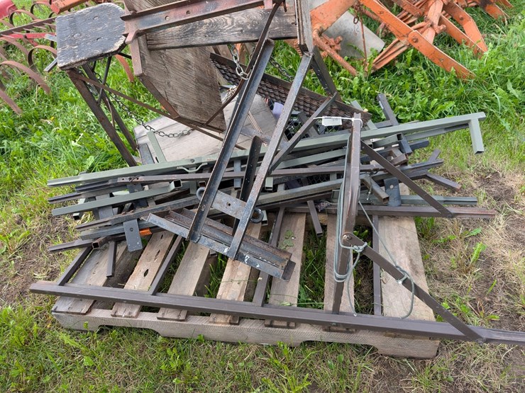 #4058-•-ladder-tree-stand-image-1