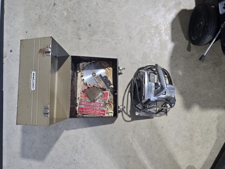 craftsman-electric-7-1/4"-hand-saw-image-6