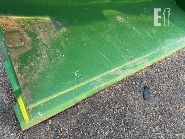 2023-john-deere-520m-image-5