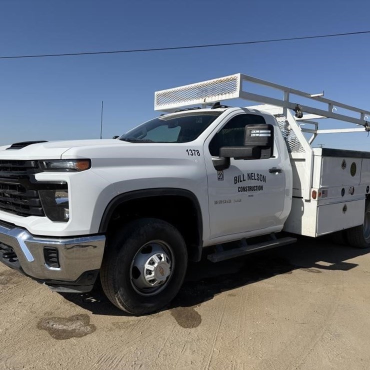 2025 CHEVROLET 3500