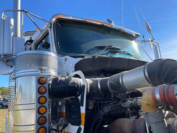 2001-kenworth-w900l-image-78