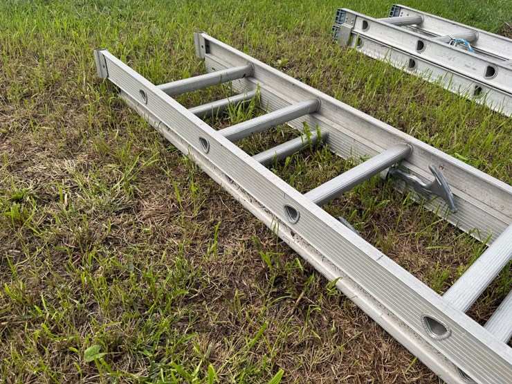 #4044-•-aluminum-extension-ladder-image-5