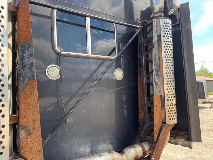 2005-kenworth-t800-image-20