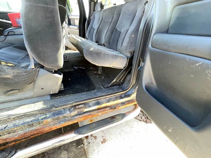 2004-gmc-2500hd-image-62