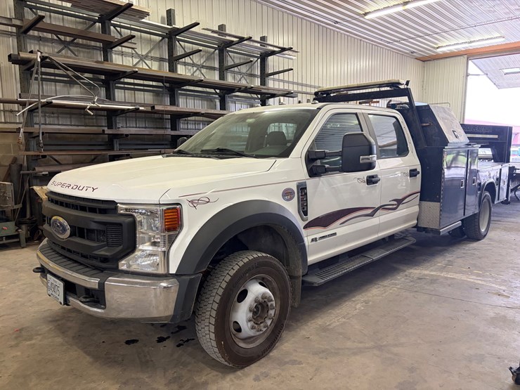 2020-ford-f550-xl-image-1