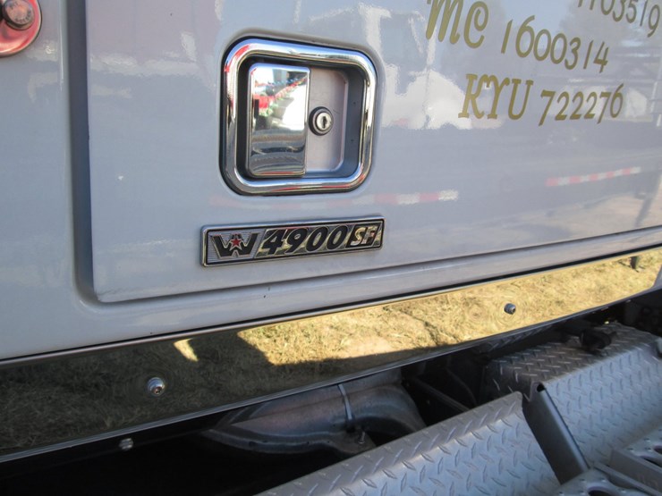 2020-western-star-4900-image-18