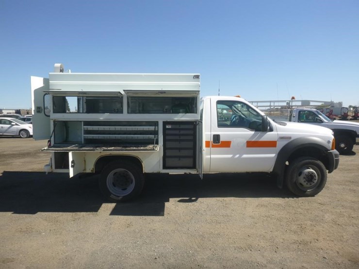 2005-ford-f450-image-9