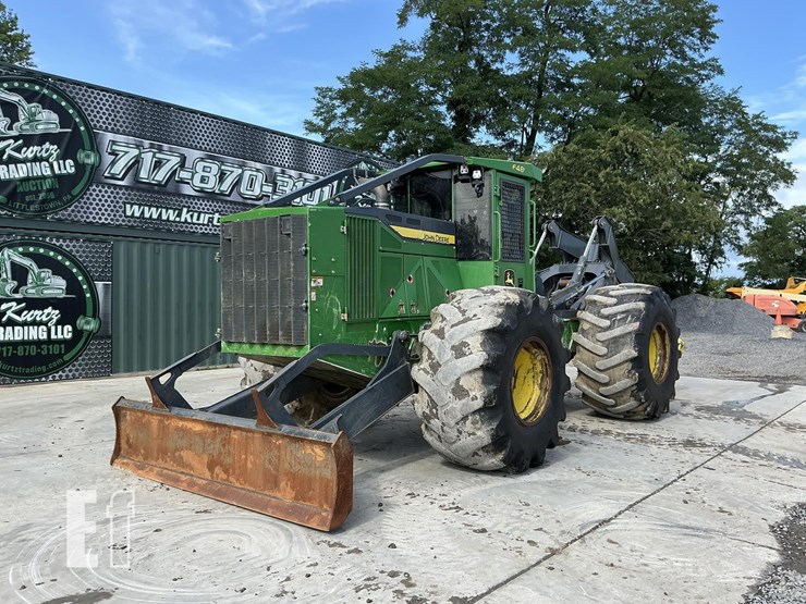 2023-deere-648l-ii-image-8