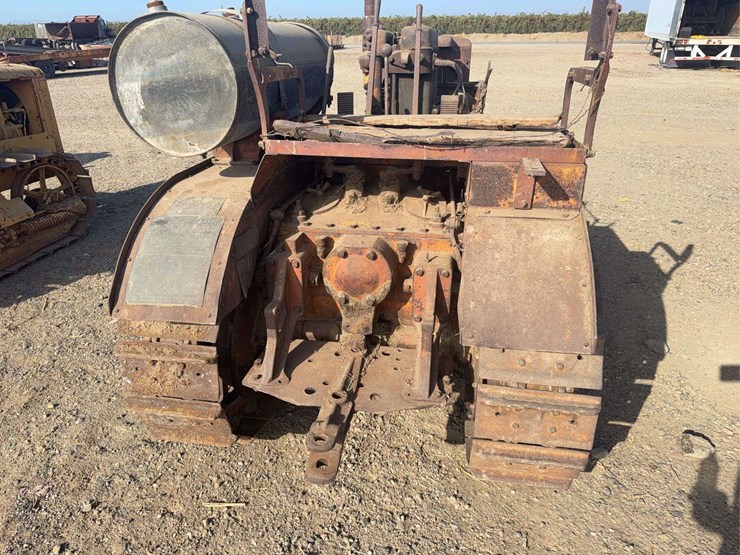 caterpillar-thirty-image-26