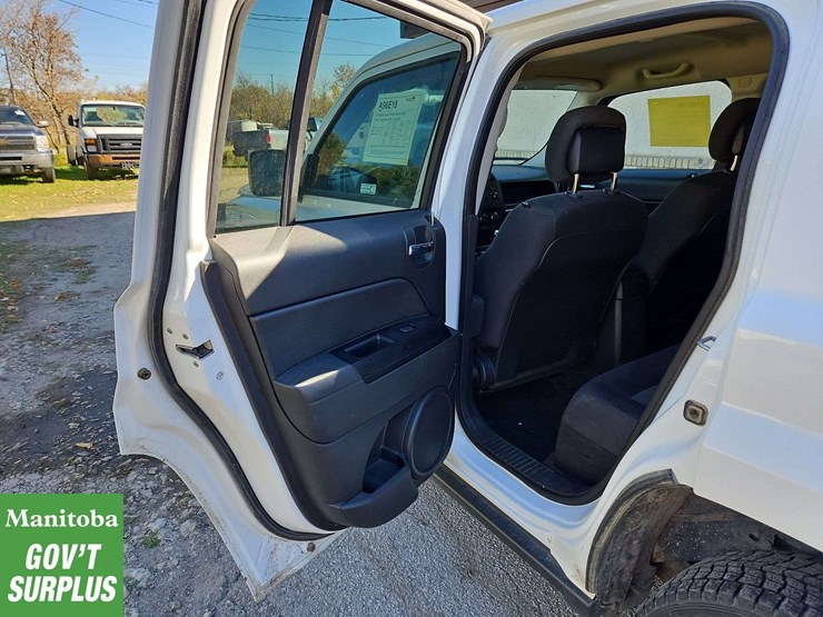 2014-jeep-patriot-image-24