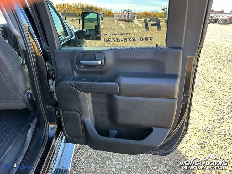 2023-gmc-2500hd-image-29