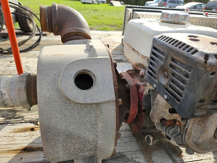 #2146-•-honda-3"-gas-powered-water-pump-image-5