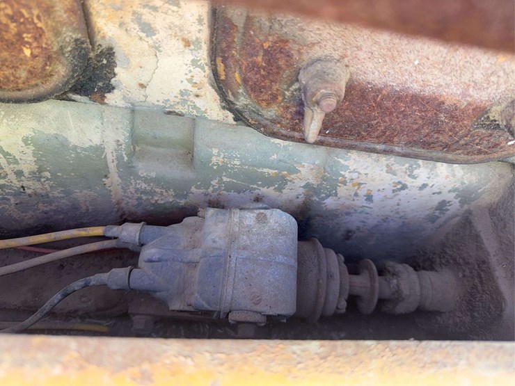 caterpillar-fifteen-image-20