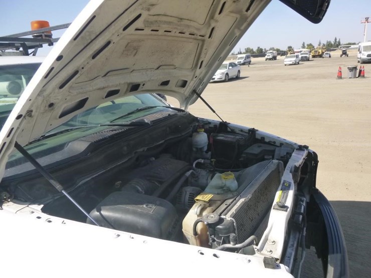 2005-dodge-ram-2500-image-24