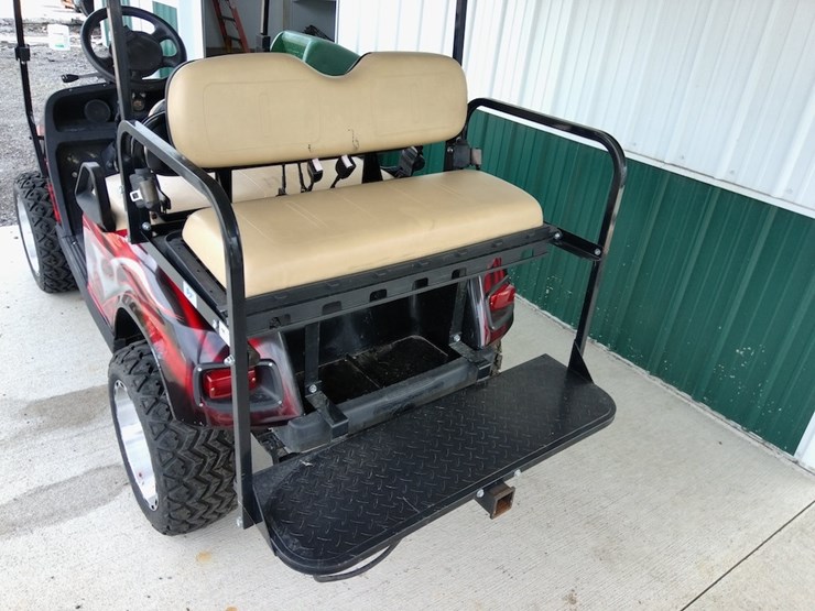ez-go-golf-cart-image-9
