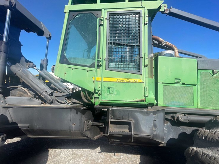 2000-john-deere-660-image-43
