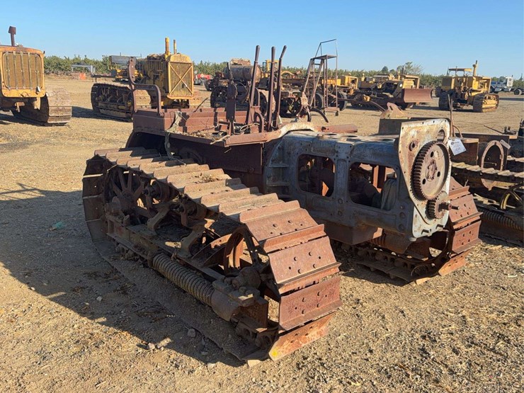 caterpillar-30-image-4