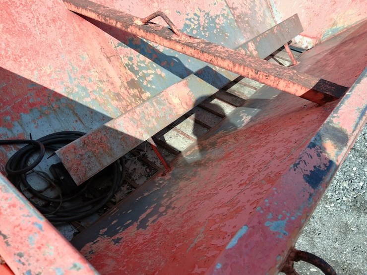 henderson-chief-4'x8'-salt-spreader-image-5