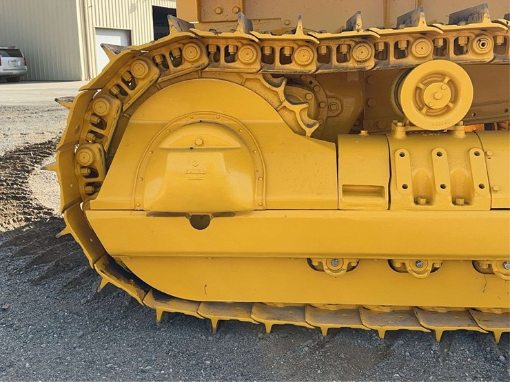 caterpillar-seventy-gas---complete-nut-and-bolt-restoration!-image-18