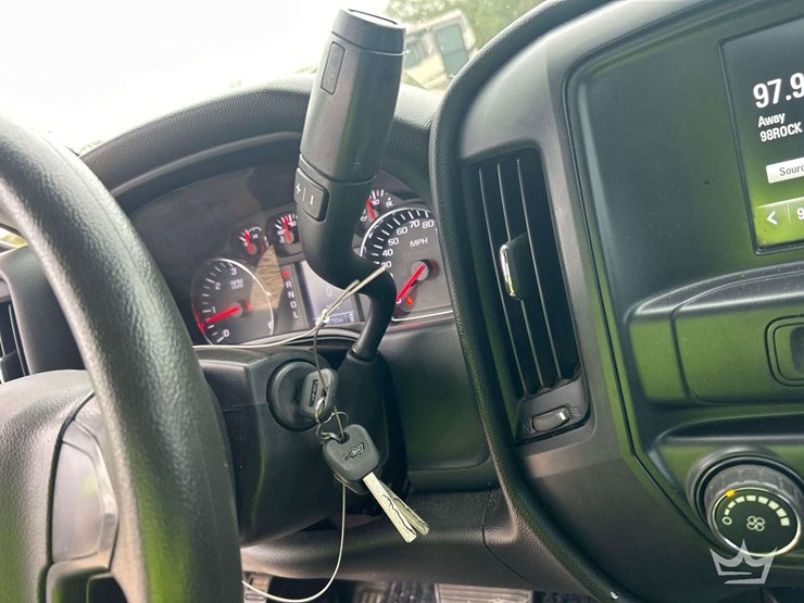2018-chevrolet-silverado-1500-image-14