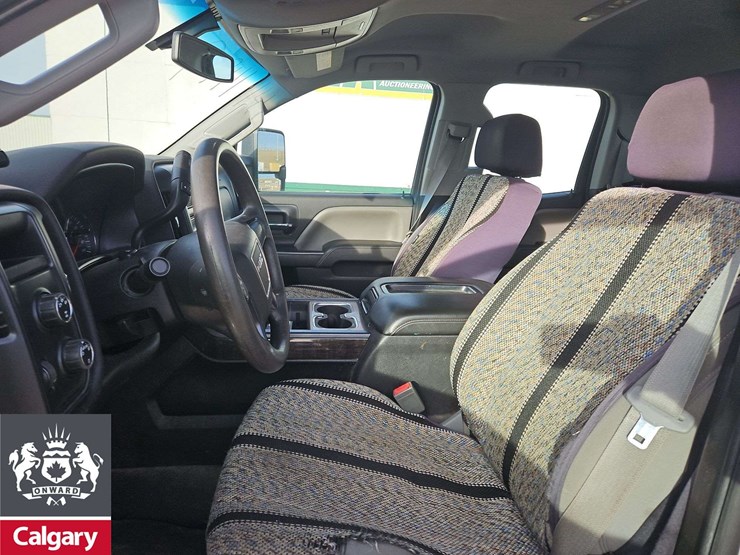 2015-gmc-sierra-2500hd-image-13