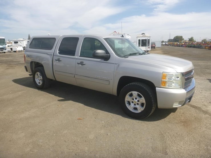 2008-chevrolet-1500-image-2