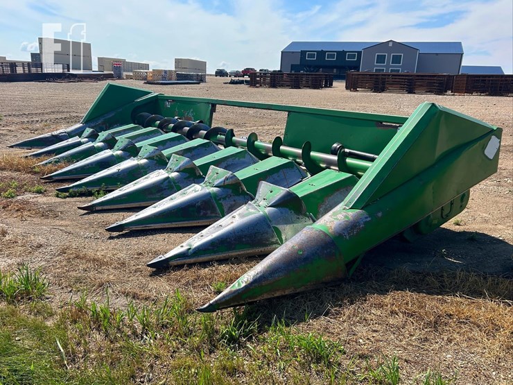 john-deere-843-image-1