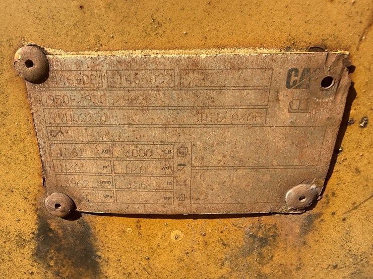 caterpillar-160-image-12