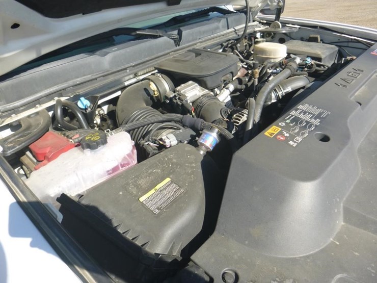 2014-chevrolet-3500hd-image-9