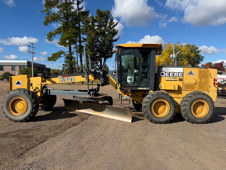 deere-672d-image-2