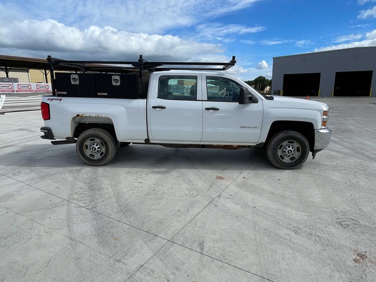 2016-chevrolet-2500-image-4