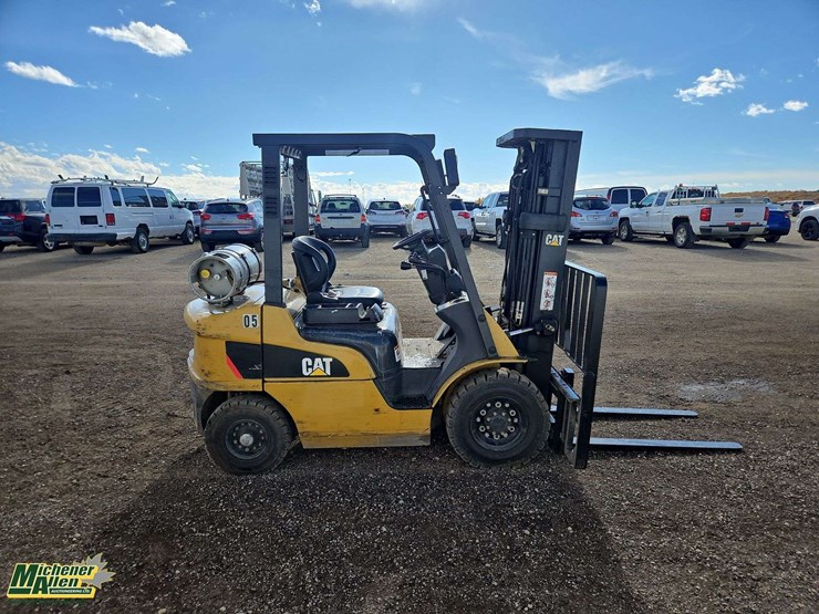2017-caterpillar-gp25n-image-21