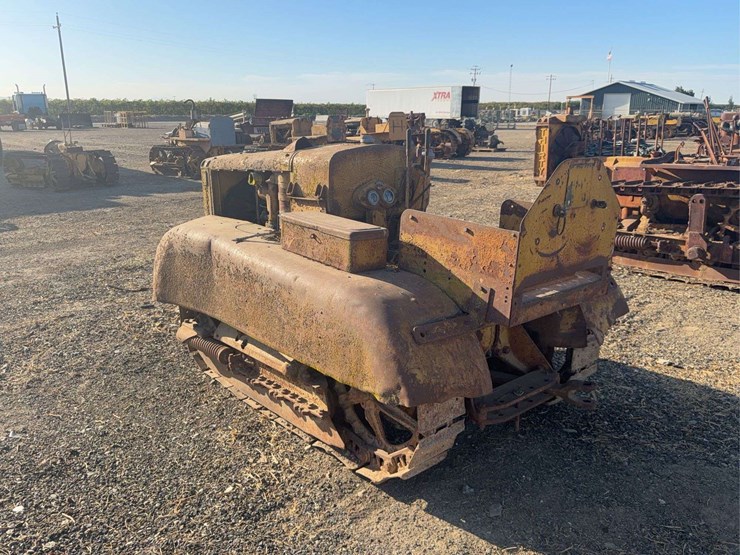 caterpillar-twenty-two-image-2