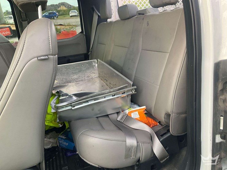 2019-ford-f550-image-13
