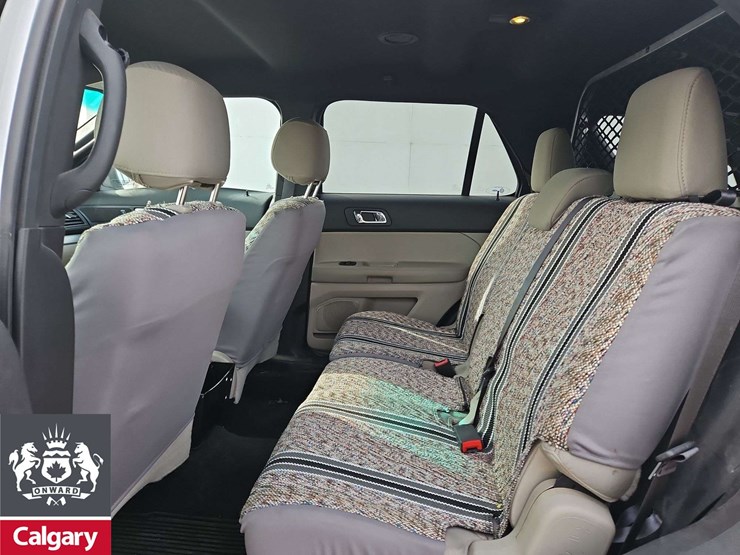 2015-ford-explorer-image-14
