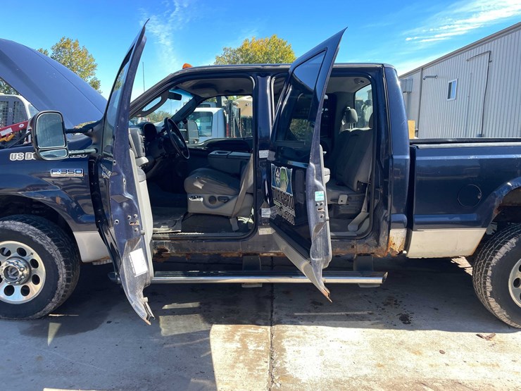2007-ford-f350-image-16