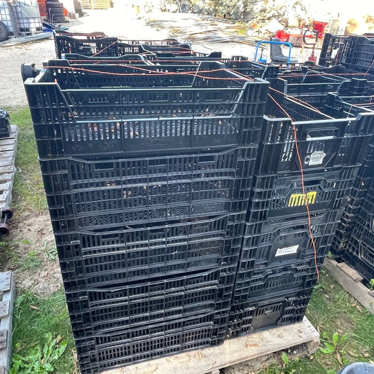 #3225 • Pallet of Stackable Poly Crates