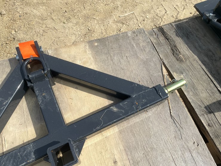 #2042-•-wolverine-skid-steer-quick-hitch-mount-image-3