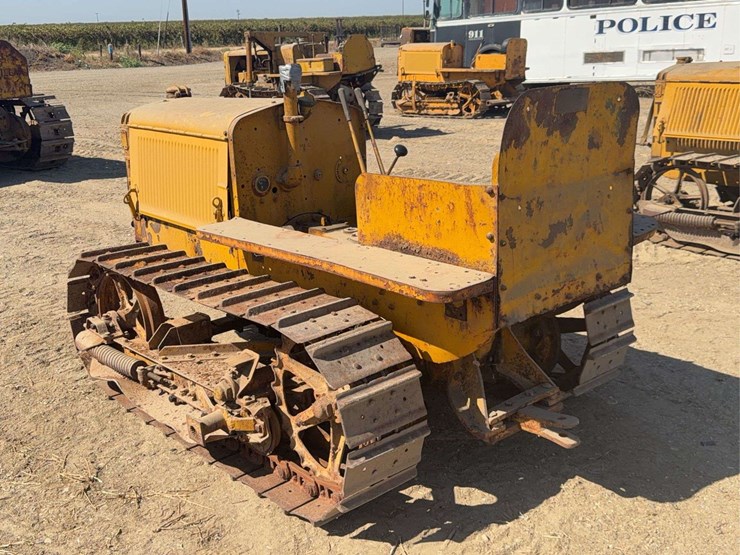 caterpillar-10-image-3