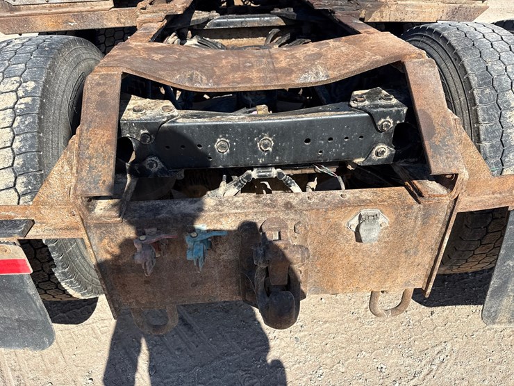 2005-kenworth-t800-image-42